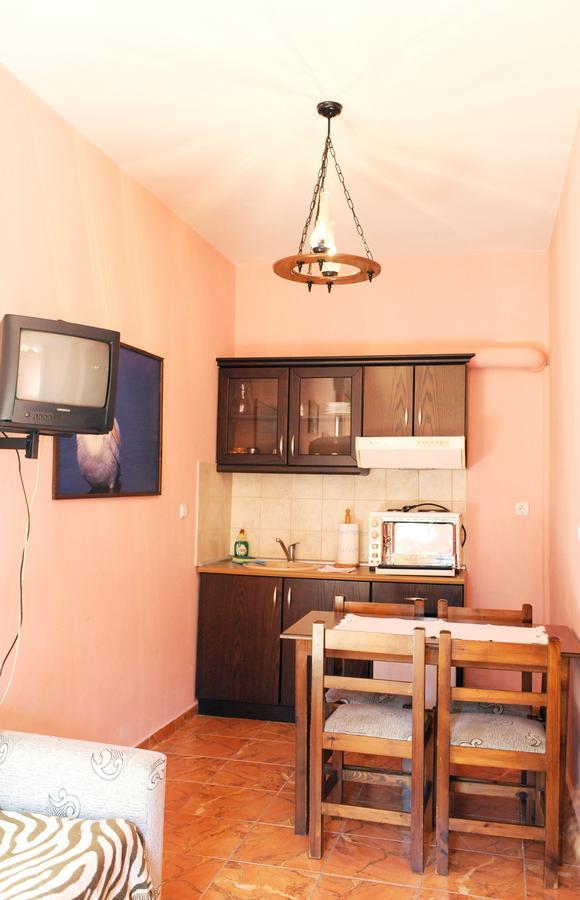 Morfi Hotel ケルキニ 部屋 写真